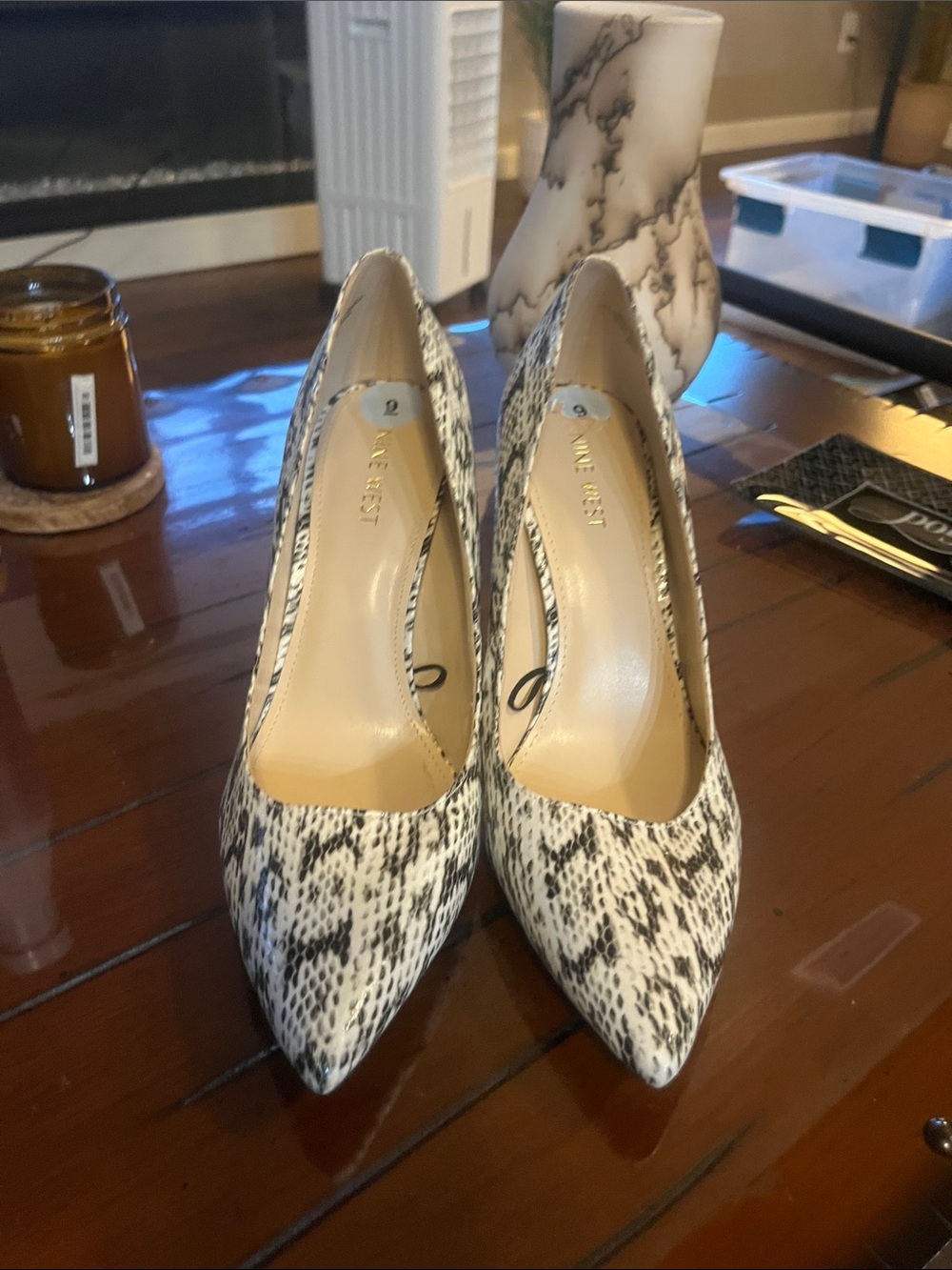 BRAND NEW Nine West Black and White Snake-Print Pointed Toe Pumps